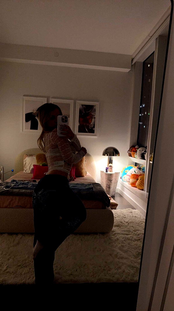 kaitlyn_krems snapchat image archive image