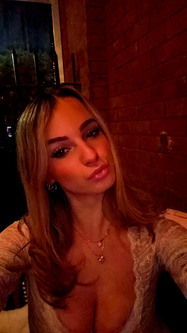 kaitlyn_krems snapchat image archive image