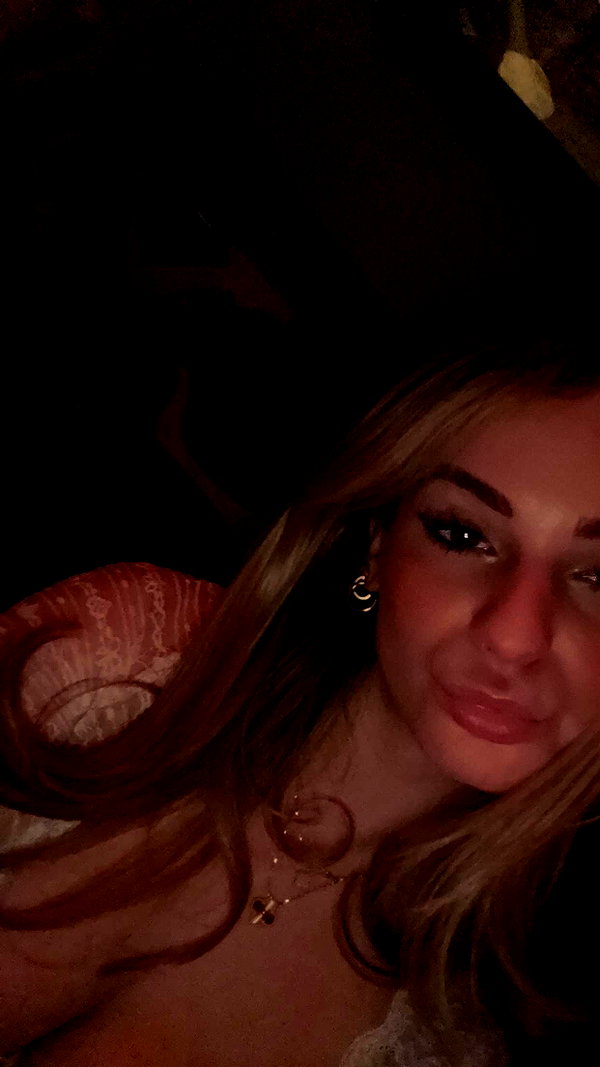 kaitlyn_krems snapchat image archive image