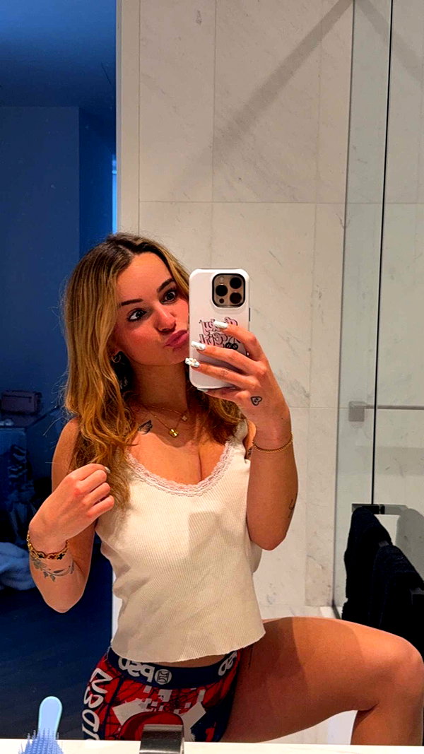 kaitlyn_krems snapchat image archive image