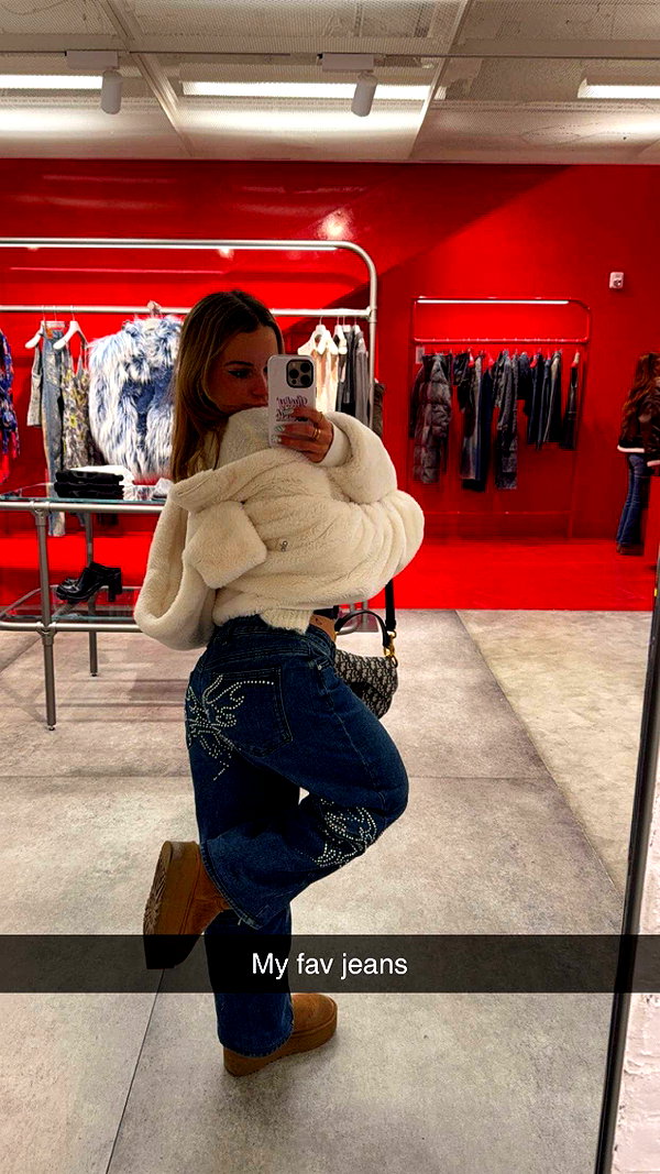 kaitlyn_krems snapchat image archive image