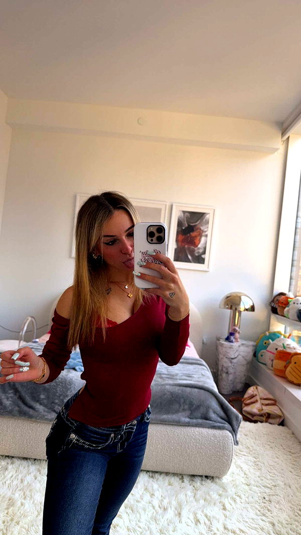 kaitlyn_krems snapchat image archive image