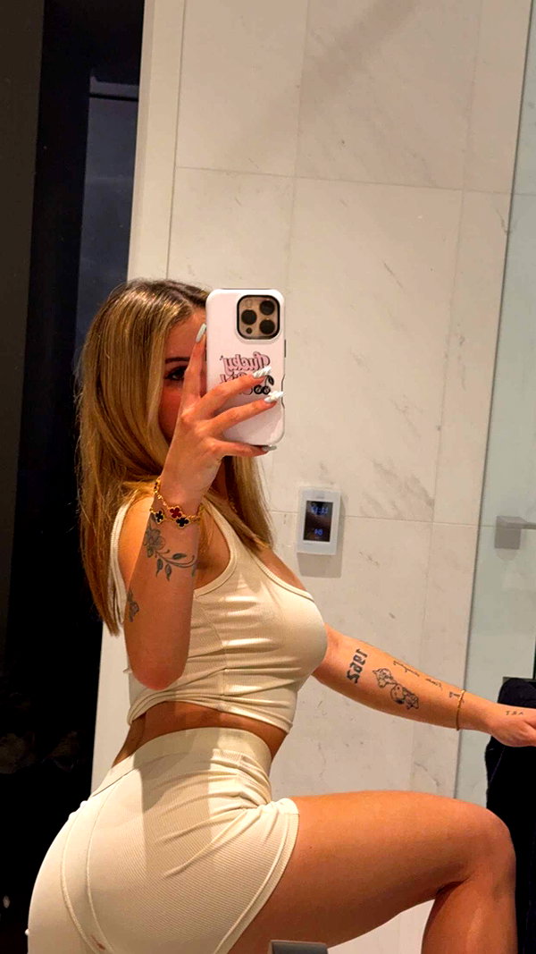 kaitlyn_krems snapchat image archive image