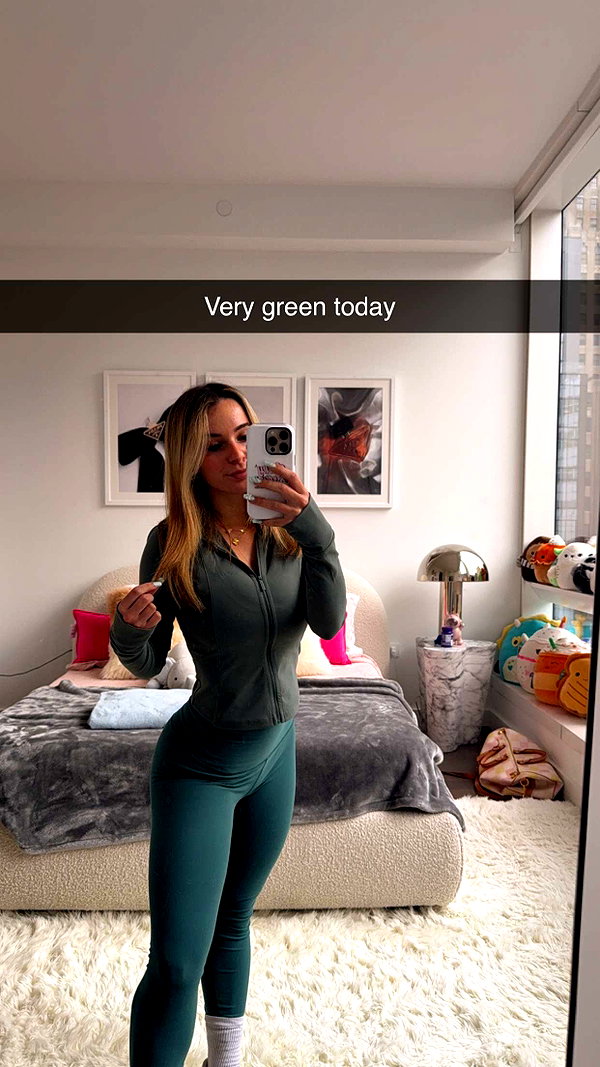 kaitlyn_krems snapchat image archive image