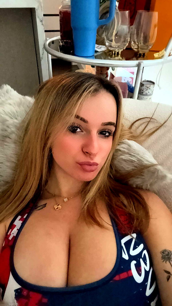 kaitlyn_krems snapchat image archive image