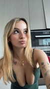 kaitlyn_krems Altpins Profile Picture