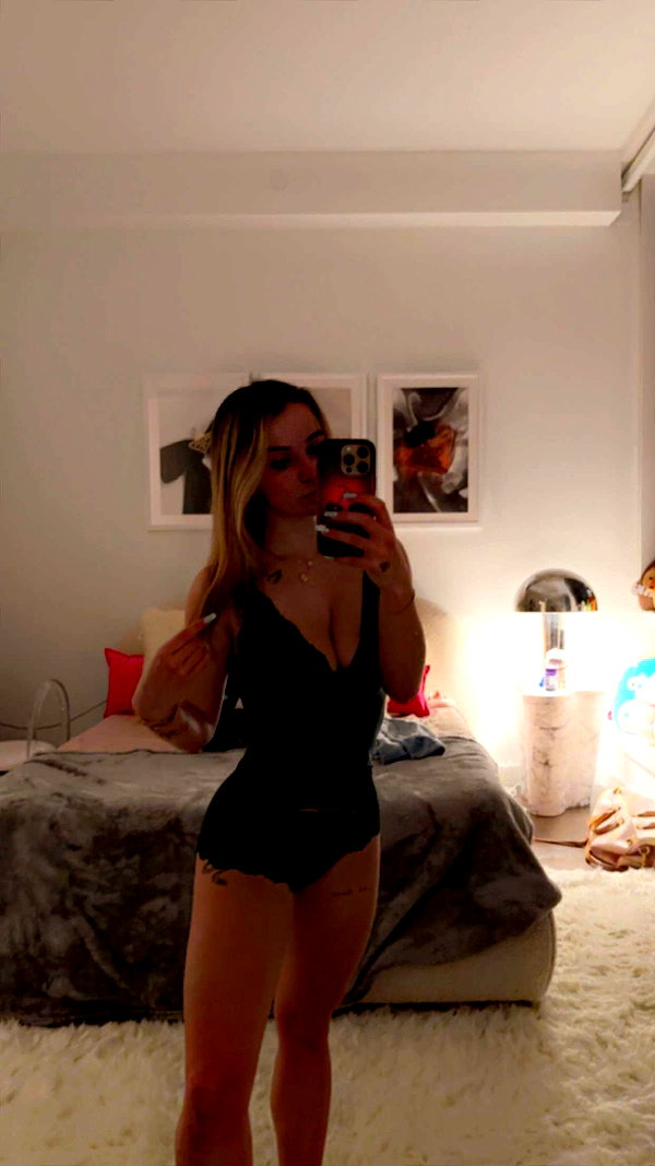 kaitlyn_krems snapchat image archive image