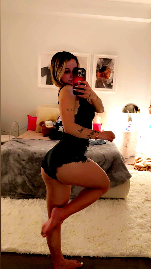 kaitlyn_krems snapchat image archive image