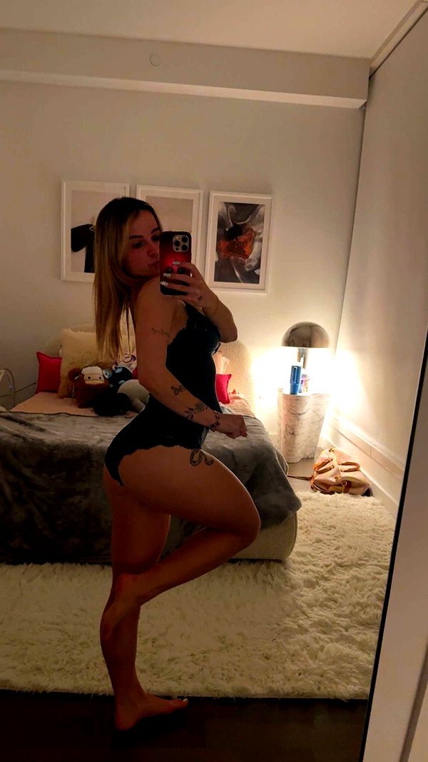 kaitlyn_krems snapchat image archive image