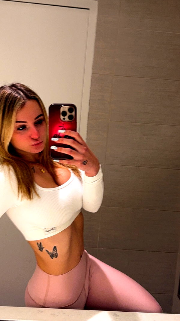 kaitlyn_krems snapchat image archive image