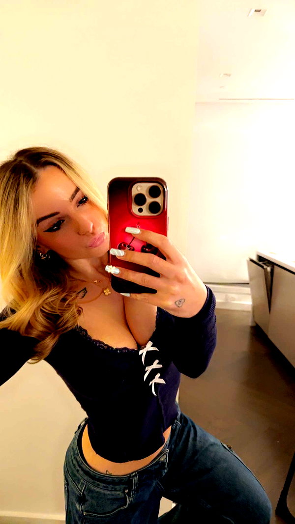 kaitlyn_krems snapchat image archive image
