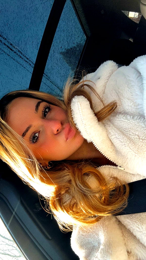kaitlyn_krems snapchat image archive image