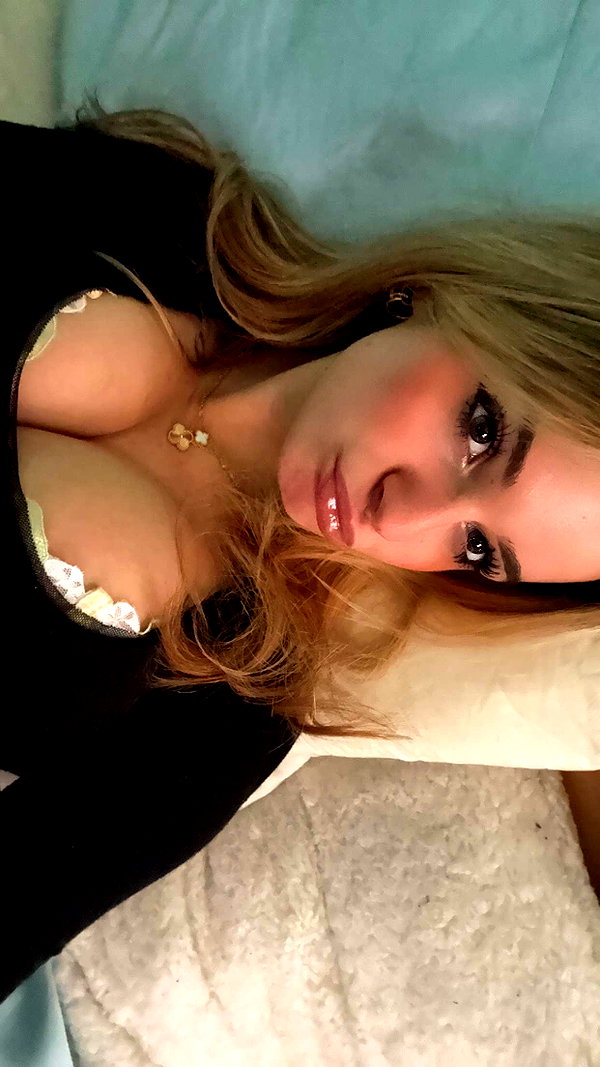 kaitlyn_krems snapchat image archive image