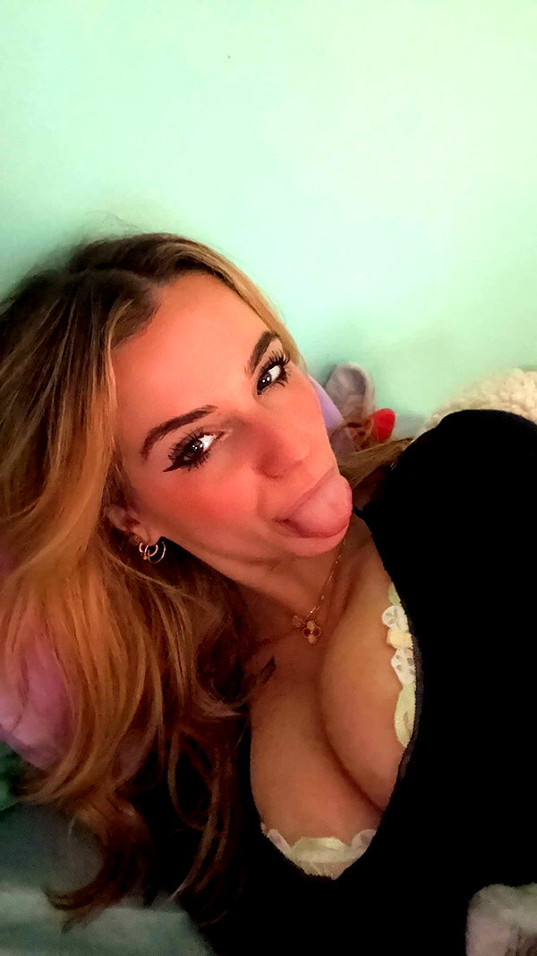 kaitlyn_krems snapchat image archive image