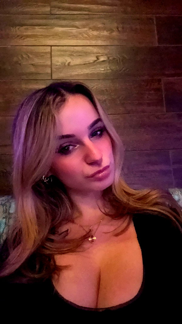 kaitlyn_krems snapchat image archive image