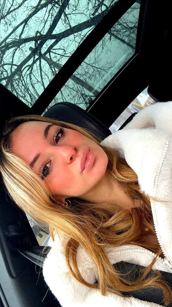 kaitlyn_krems snapchat image archive image