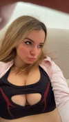 kaitlyn_krems Altpins Profile Picture