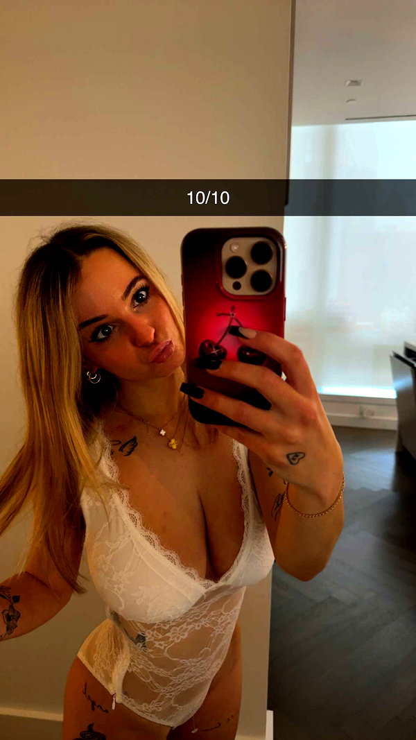 kaitlyn_krems snapchat image archive image