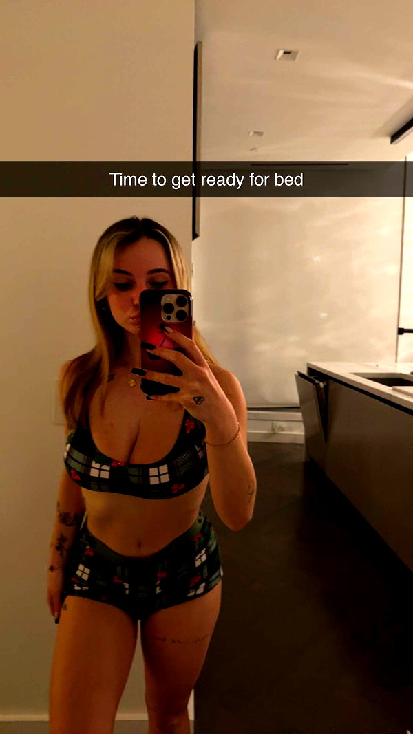 kaitlyn_krems snapchat image archive image
