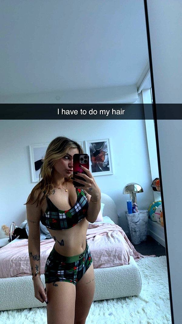 kaitlyn_krems snapchat image archive image