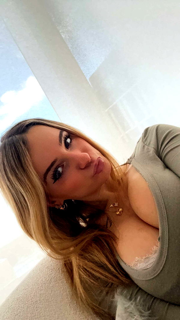kaitlyn_krems snapchat image archive image