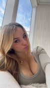 kaitlyn_krems Altpins Profile Picture