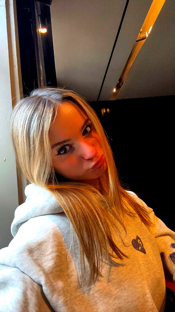 kaitlyn_krems snapchat image archive image