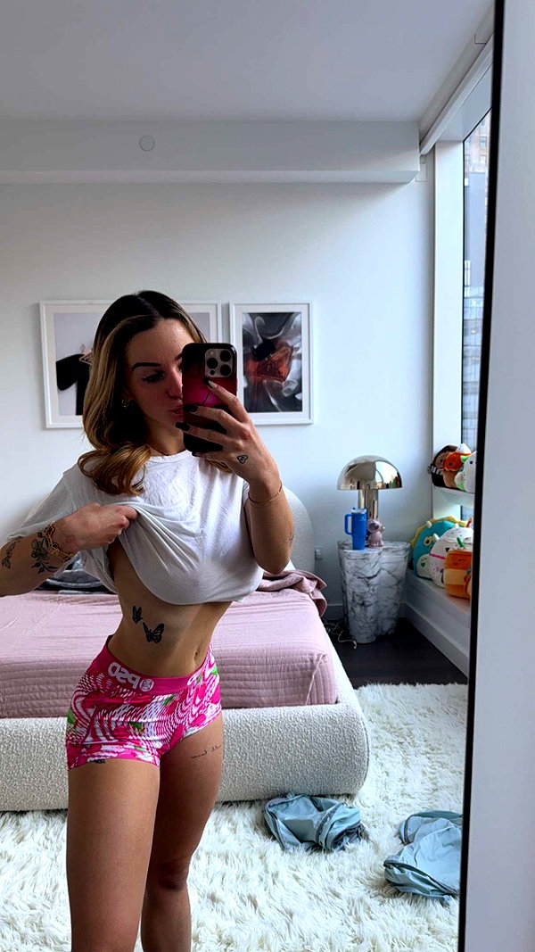 kaitlyn_krems snapchat image archive image