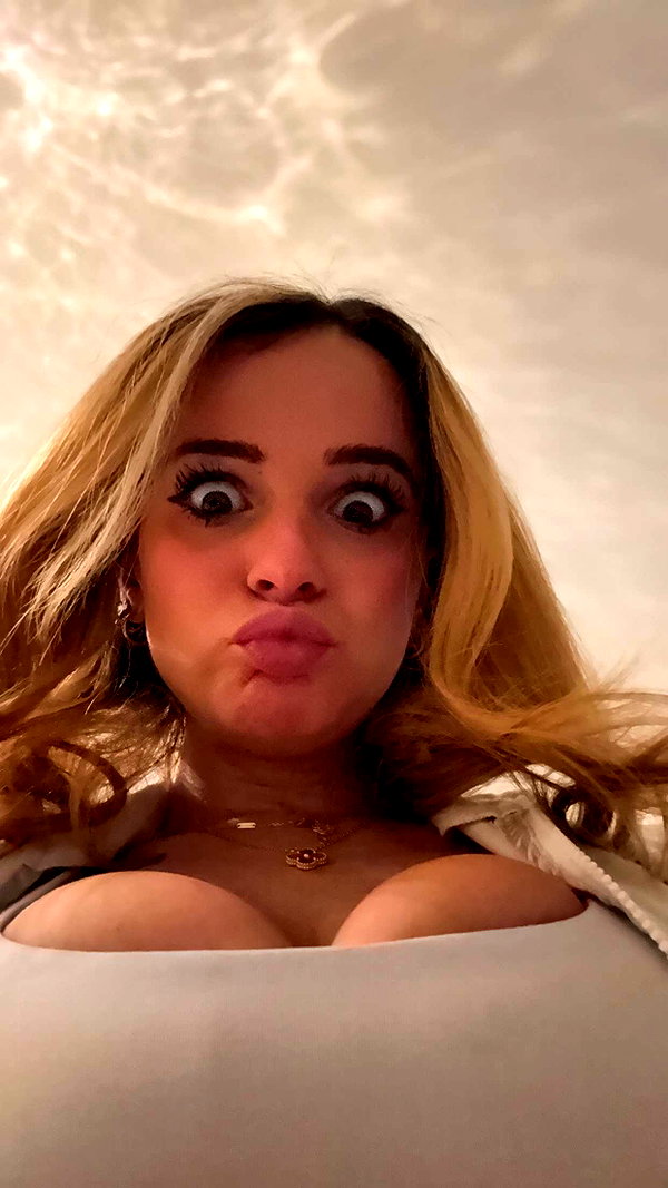 kaitlyn_krems snapchat image archive image