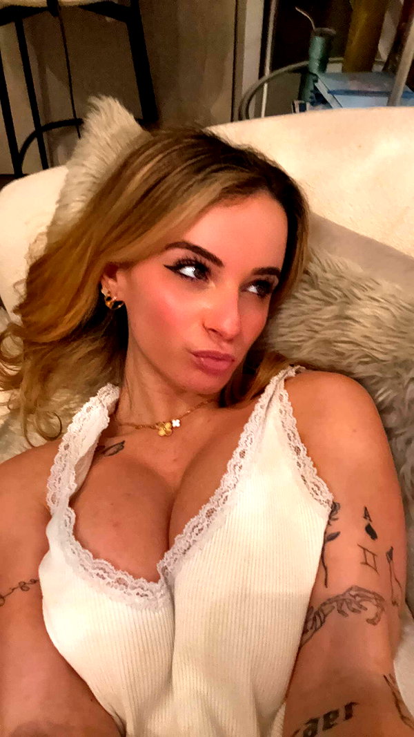 kaitlyn_krems snapchat image archive image