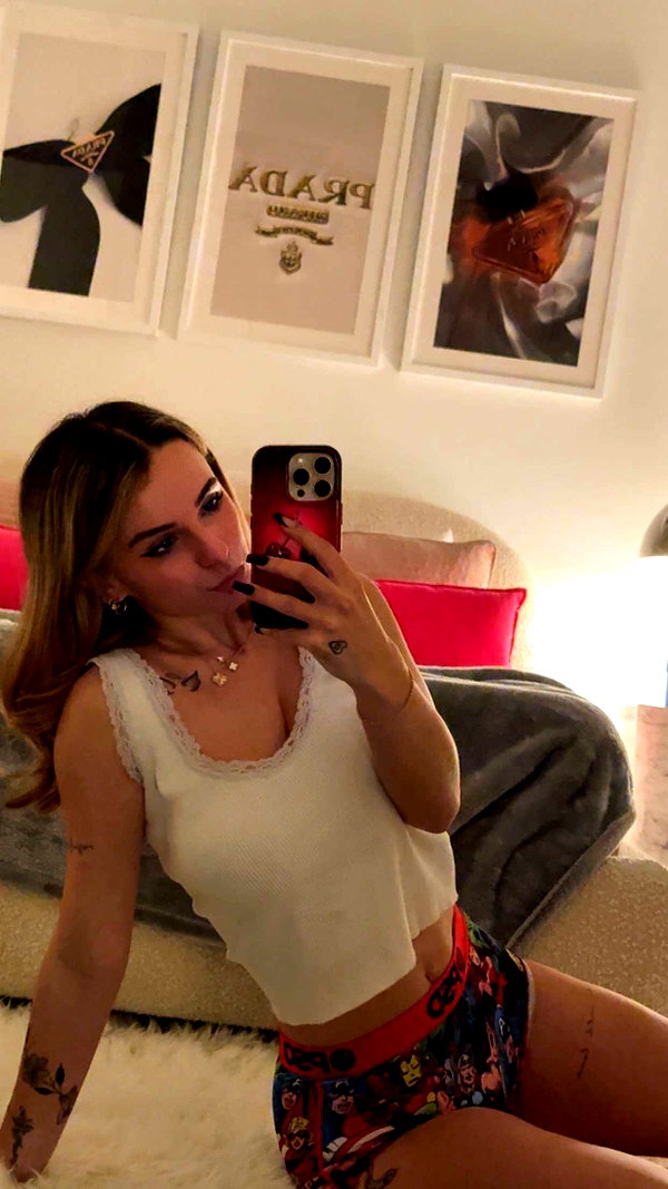 kaitlyn_krems snapchat image archive image