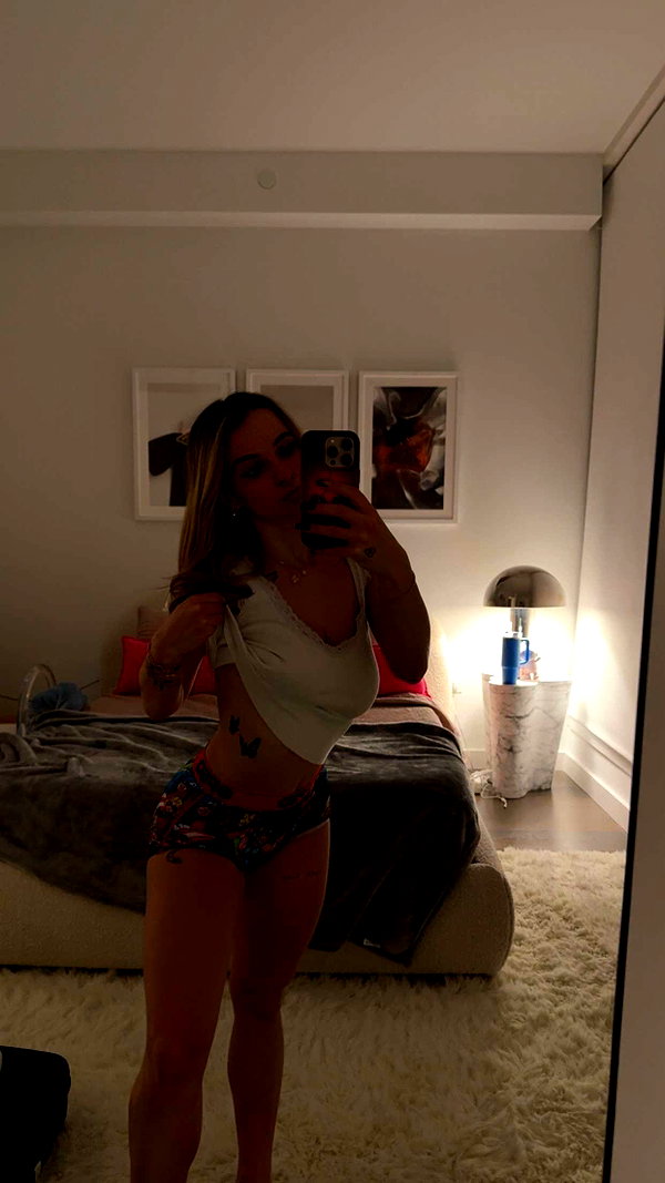 kaitlyn_krems snapchat image archive image