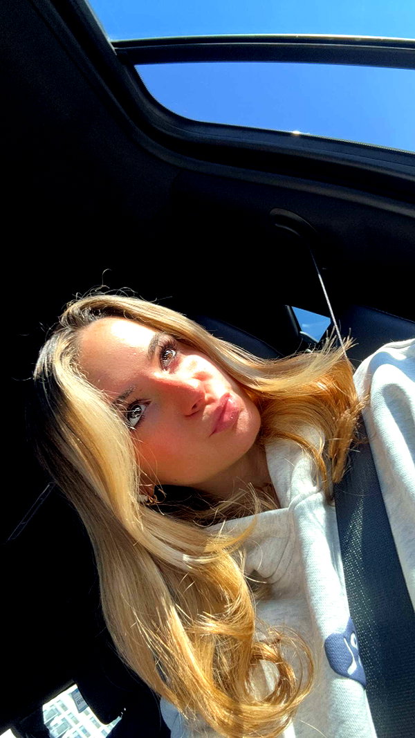 kaitlyn_krems snapchat image archive image