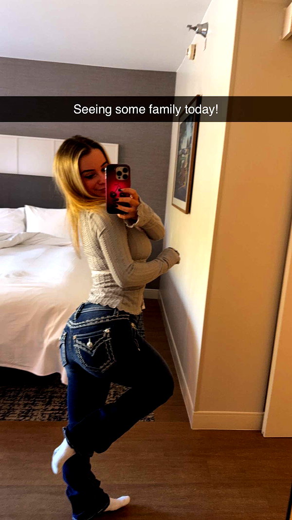 kaitlyn_krems snapchat image archive image
