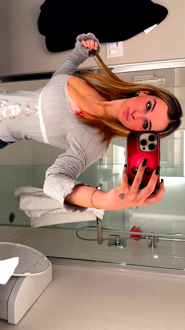 kaitlyn_krems snapchat image archive image