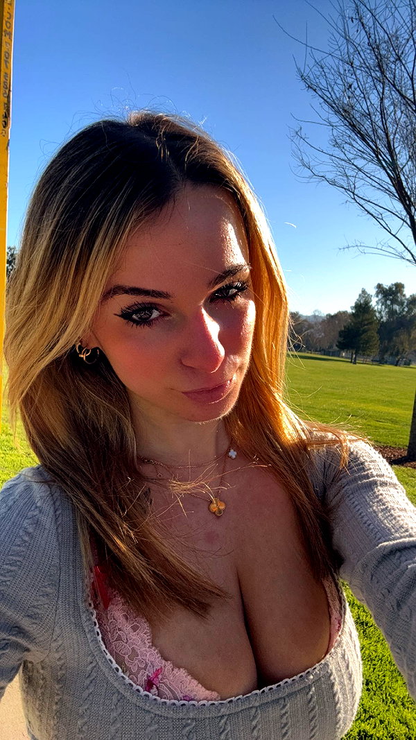 kaitlyn_krems snapchat image archive image
