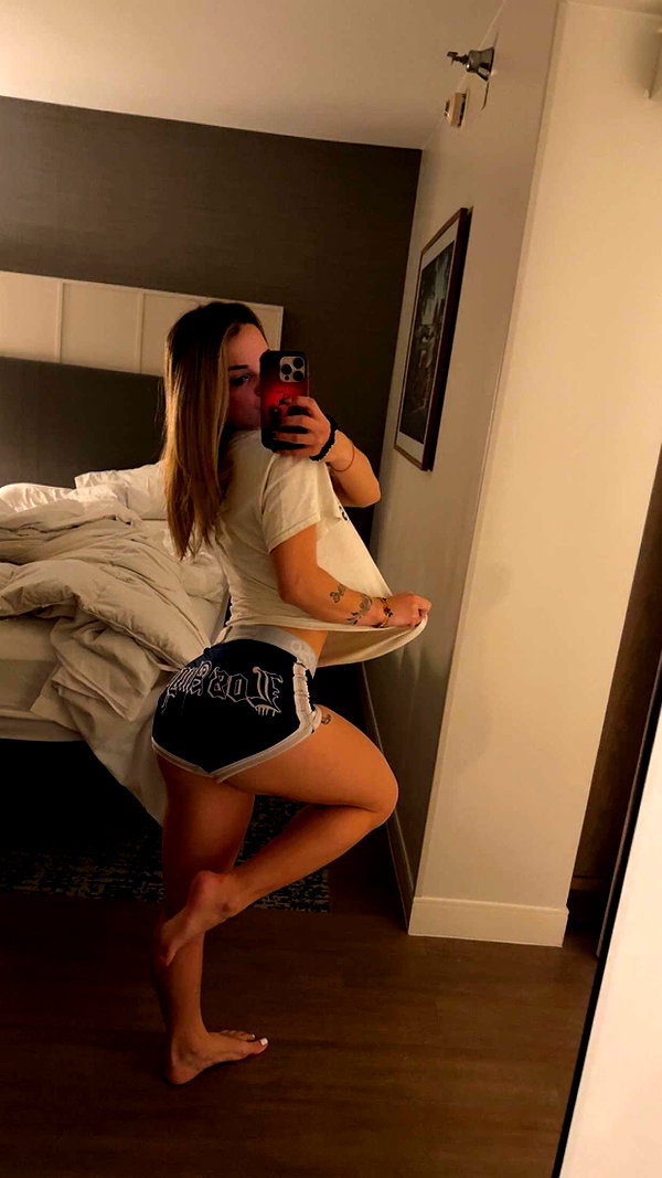 kaitlyn_krems snapchat image archive image