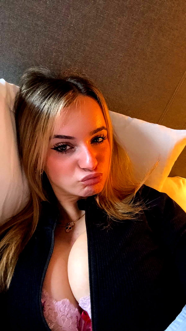 kaitlyn_krems snapchat image archive image