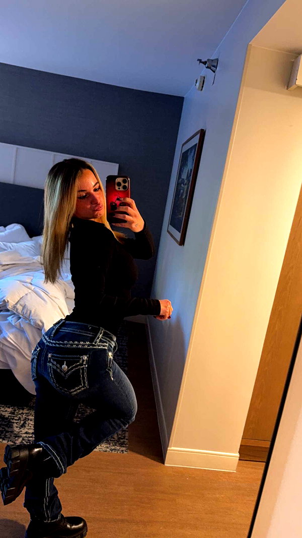 kaitlyn_krems snapchat image archive image