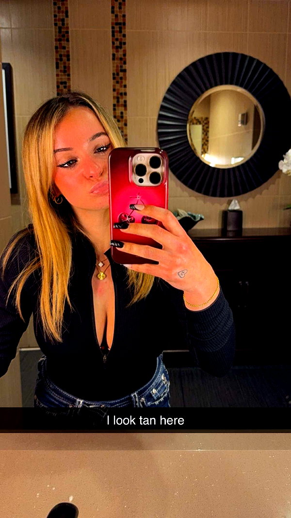kaitlyn_krems snapchat image archive image