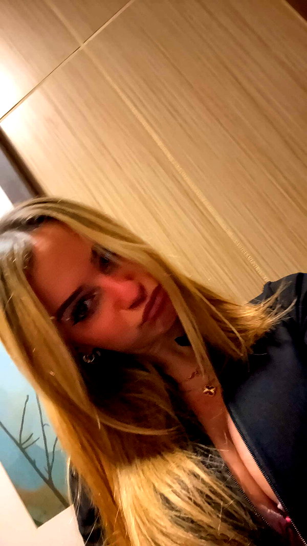 kaitlyn_krems snapchat image archive image