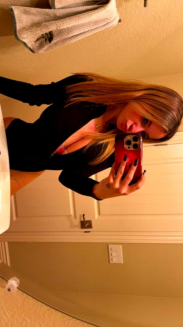 kaitlyn_krems snapchat image archive image