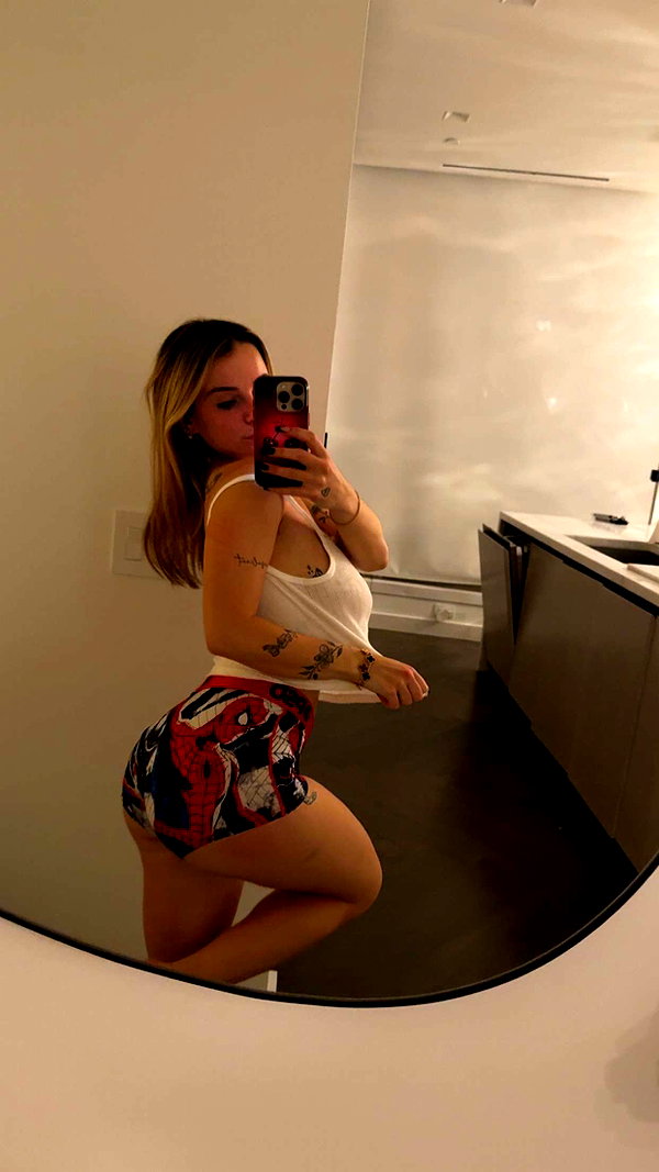 kaitlyn_krems snapchat image archive image