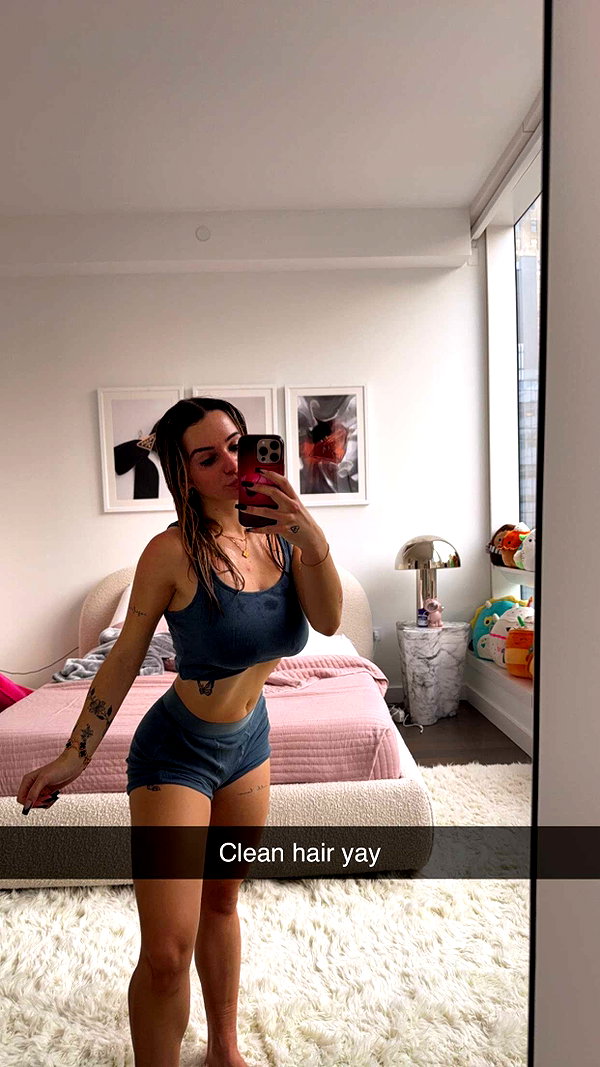 kaitlyn_krems snapchat image archive image