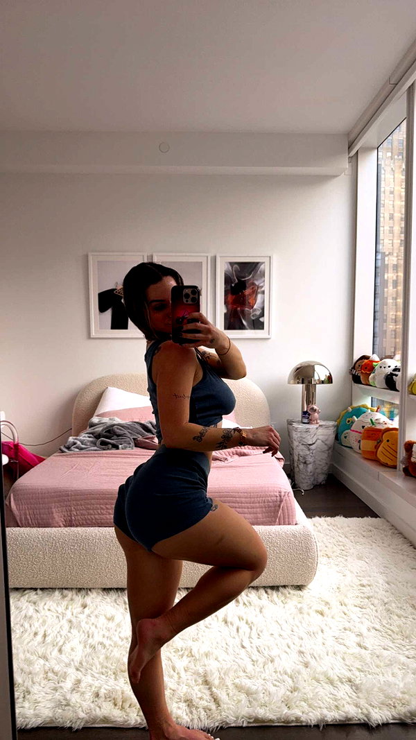 kaitlyn_krems snapchat image archive image