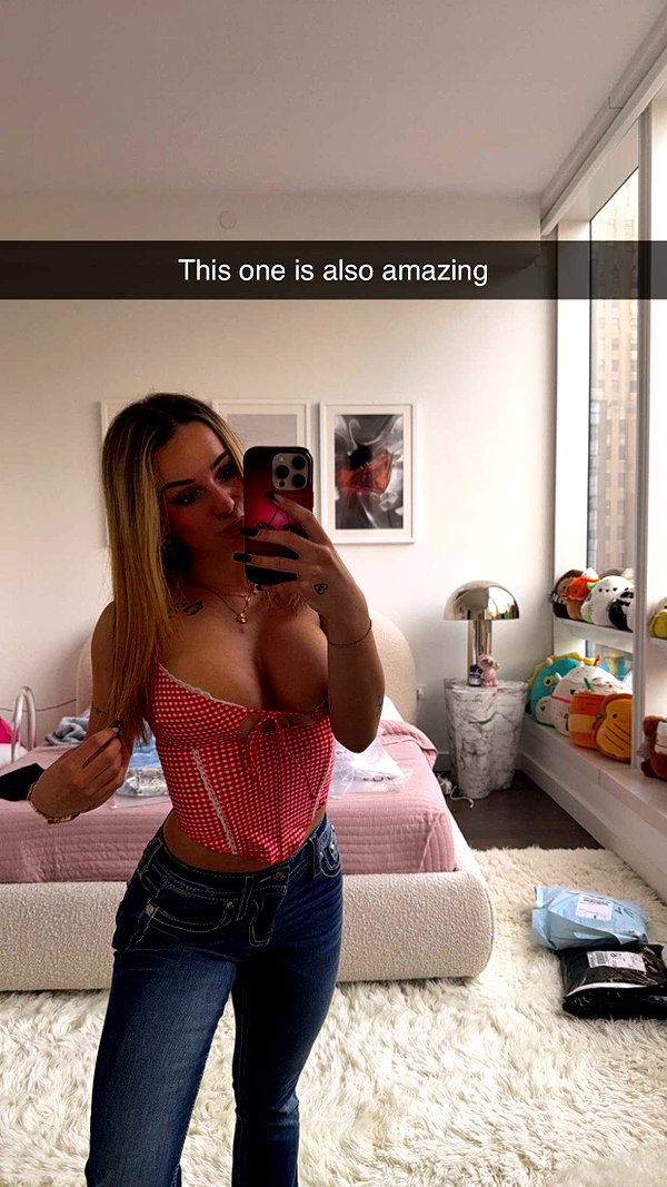 kaitlyn_krems snapchat image archive image