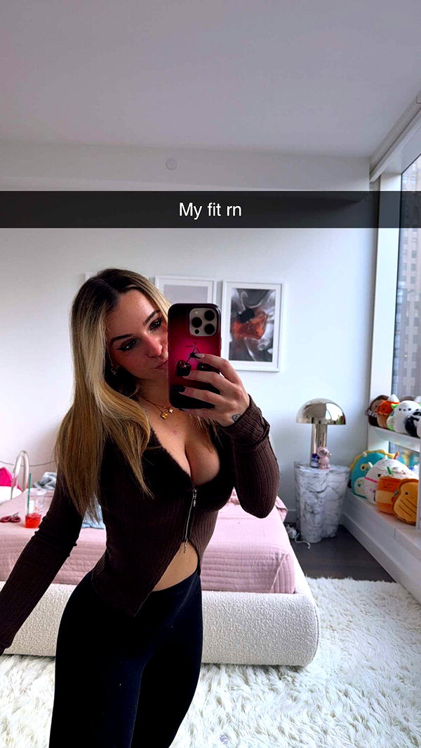 kaitlyn_krems snapchat image archive image