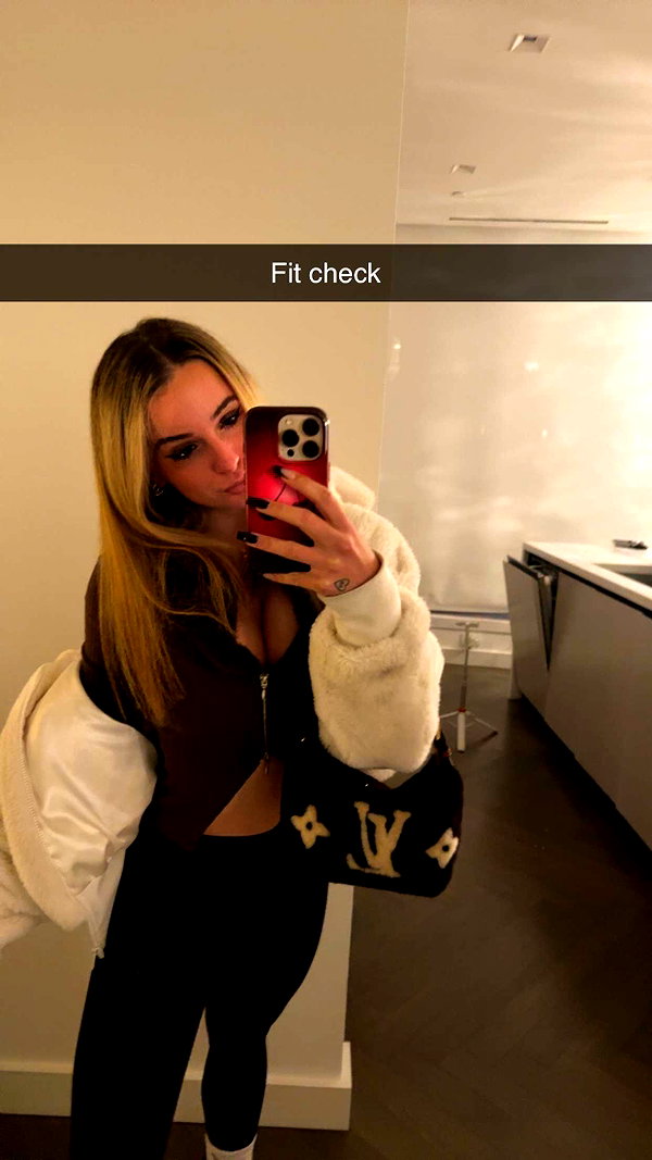 kaitlyn_krems snapchat image archive image