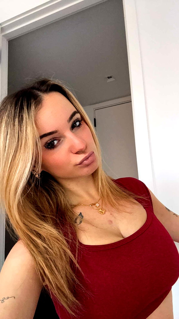 kaitlyn_krems snapchat image archive image