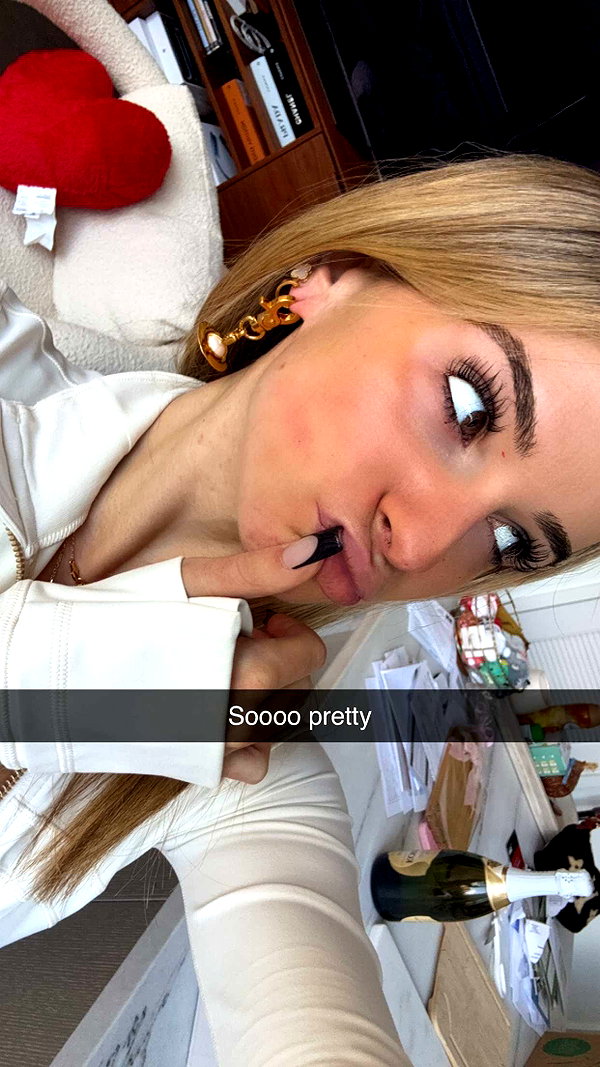 kaitlyn_krems snapchat image archive image